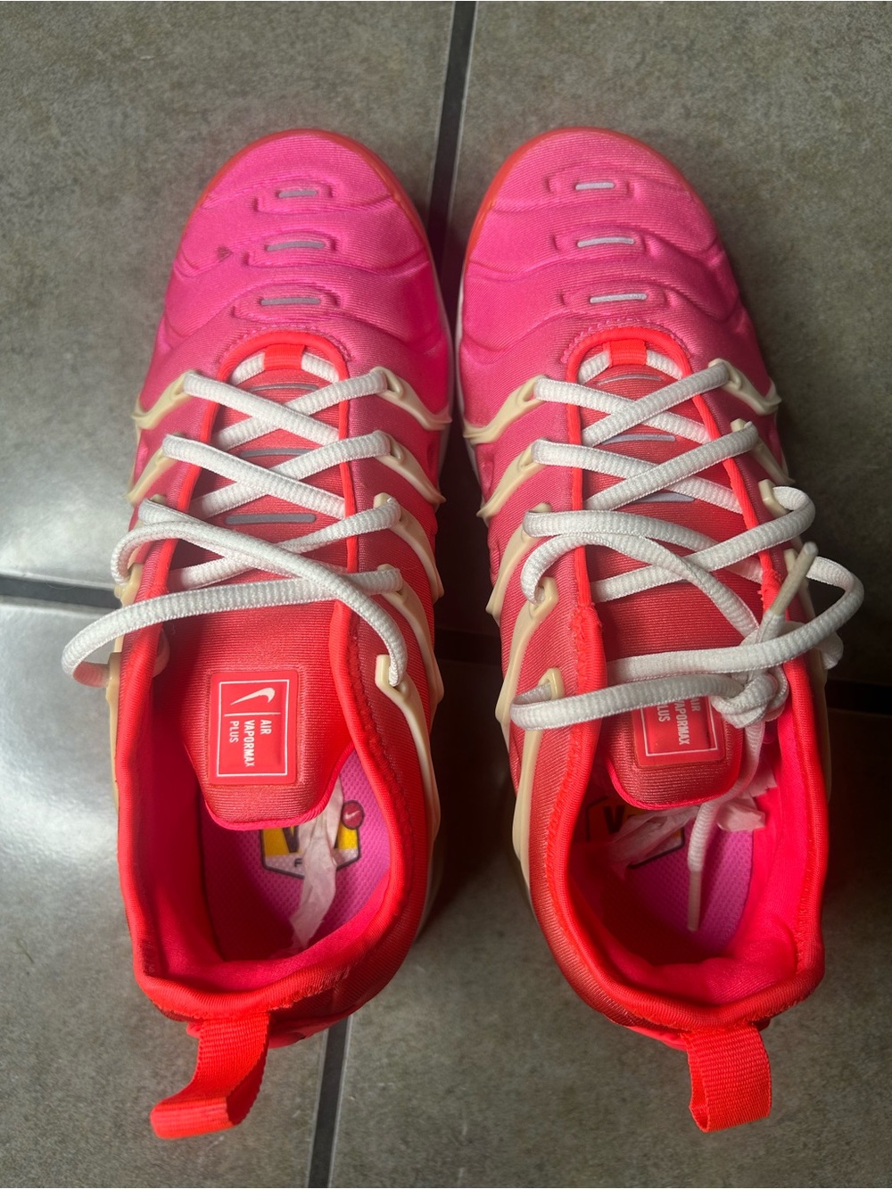 Nike Women's Hot Pink to Coral Gradient Athletic Sneakers